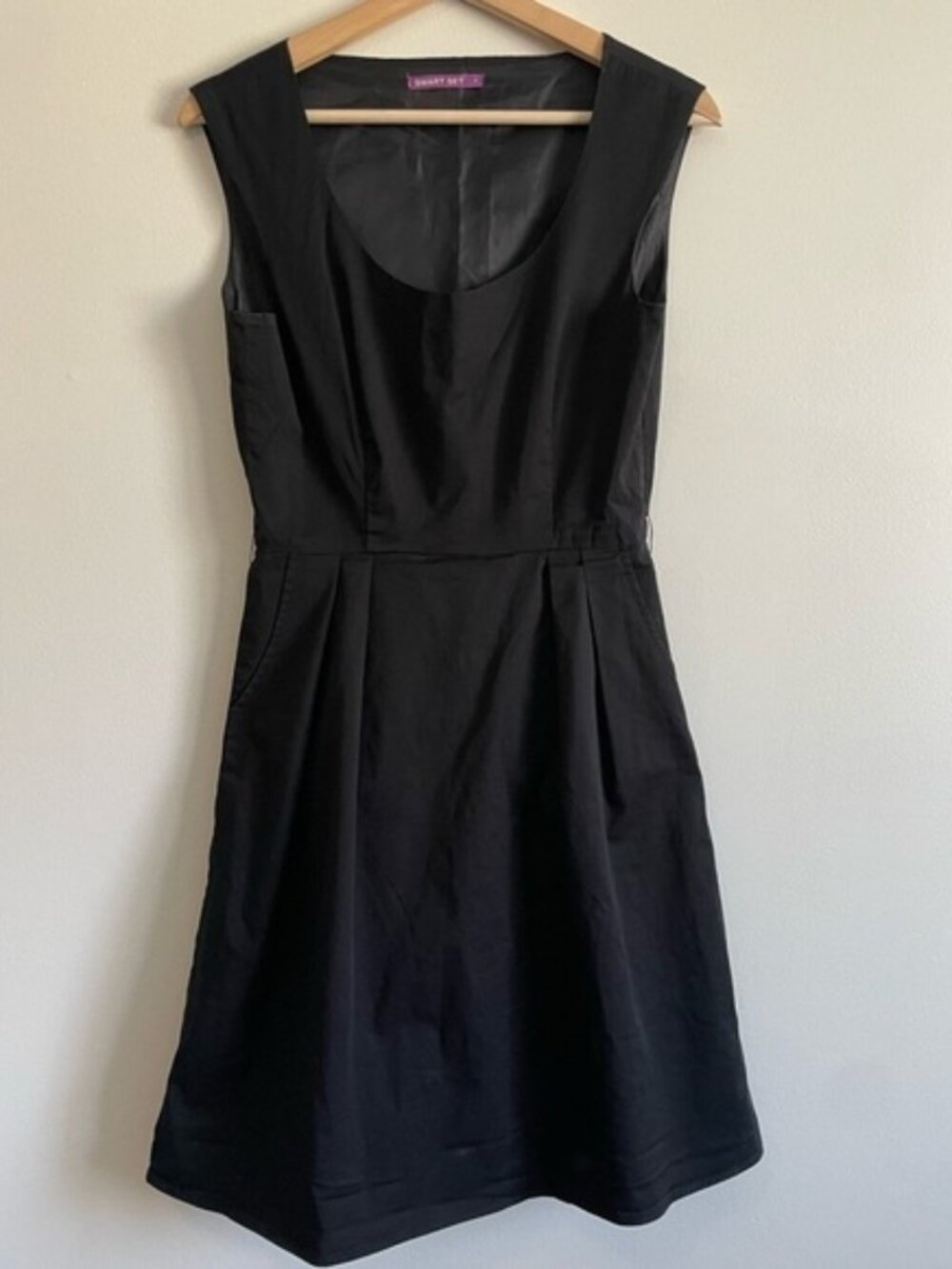 Smart  Set Classic Fit & Flare Little Black Sleeveless Dress